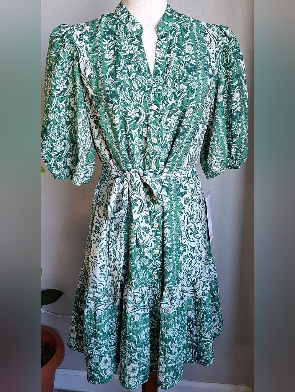 NWT Maison Tara Green Floral Knee-Length Tiered Dress Sz 10